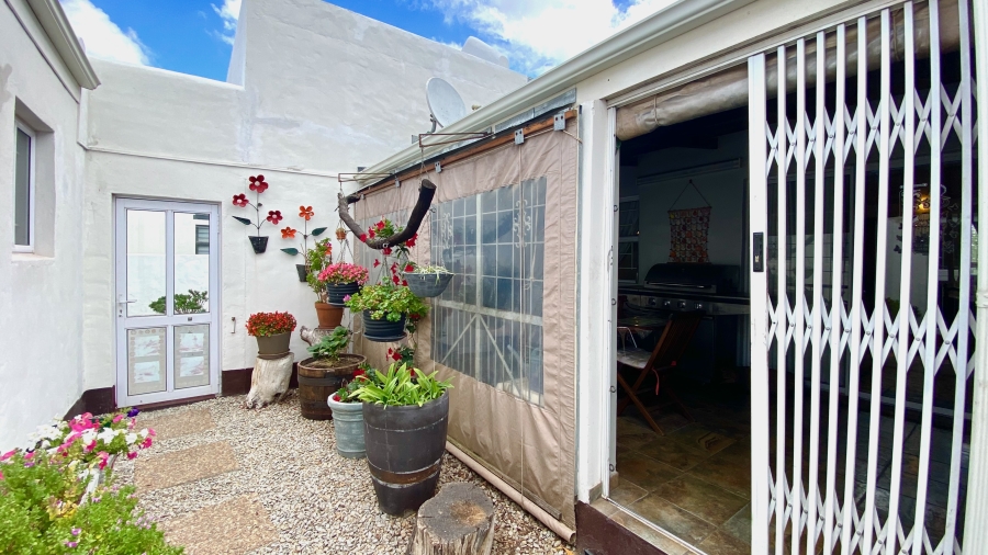 3 Bedroom Property for Sale in Velddrif Western Cape